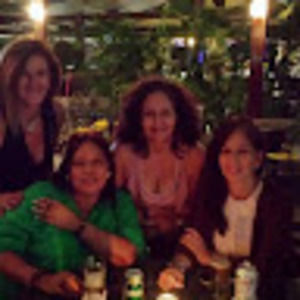 Meet your Posher, Leonor